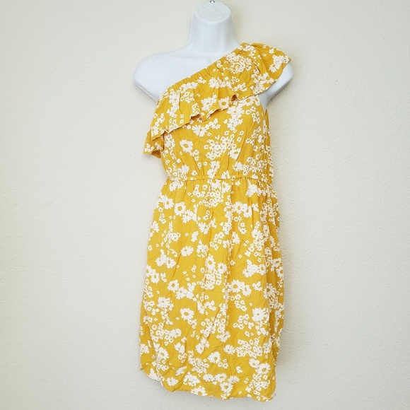Old Navy Dresses & Skirts - Old Navy Floral Off Shoulder Dress Size Medium